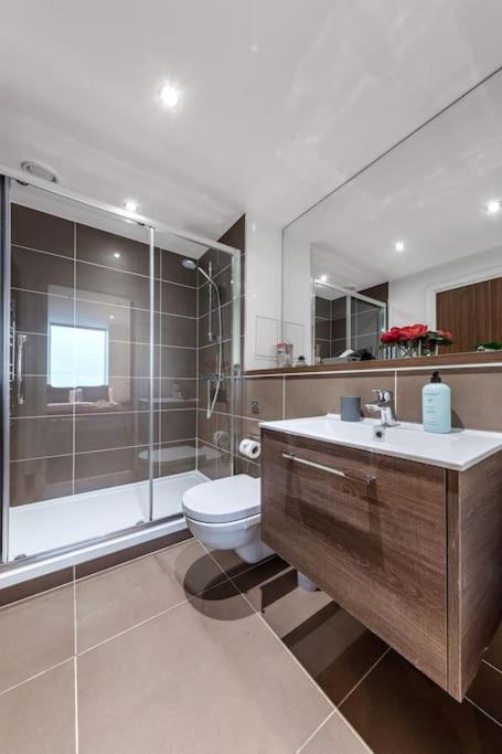 Amazing Britania 1 Bedroom Flat In London Bp40 Εξωτερικό φωτογραφία